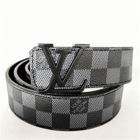 Cinturones Louis Vuitton para hombre .